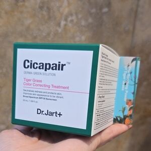 Dr.Jart+ Cicapair Tiger Grass Color Correcting Treatment SPF 30 Sunscreen Korean